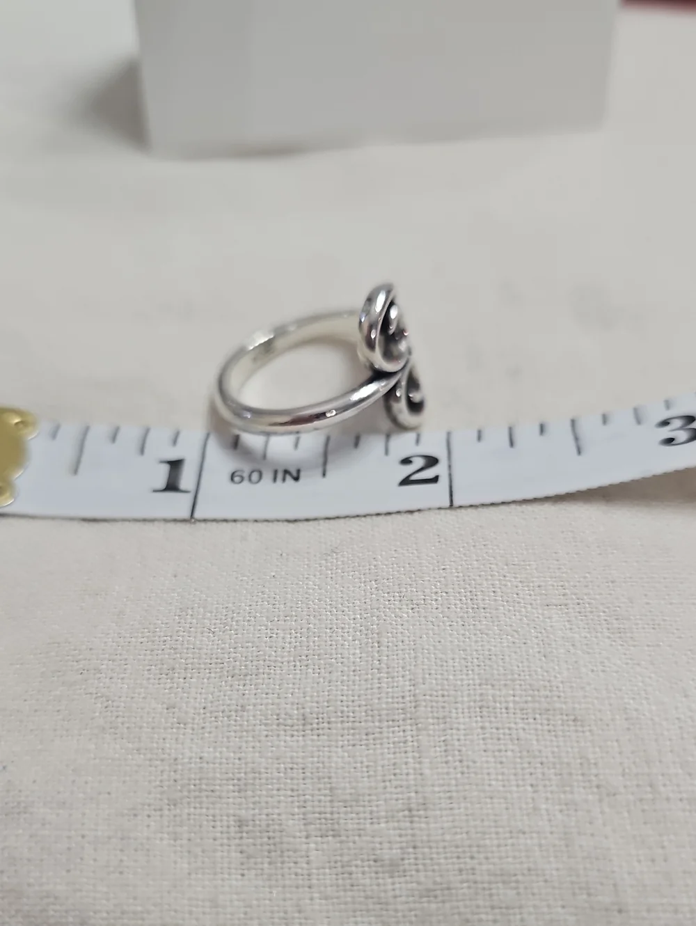 Highly sought-after Retired James Avery Sterling Silver Sz7